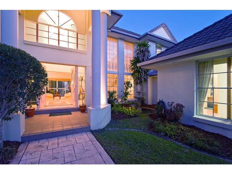 27 Kirralee Drive, Robina QLD 4226