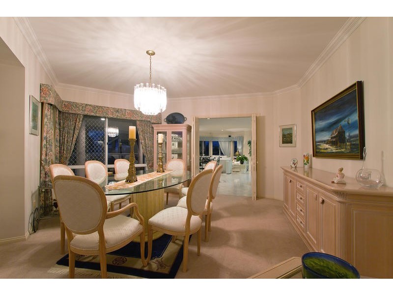 27 Kirralee Drive, Robina QLD 4226