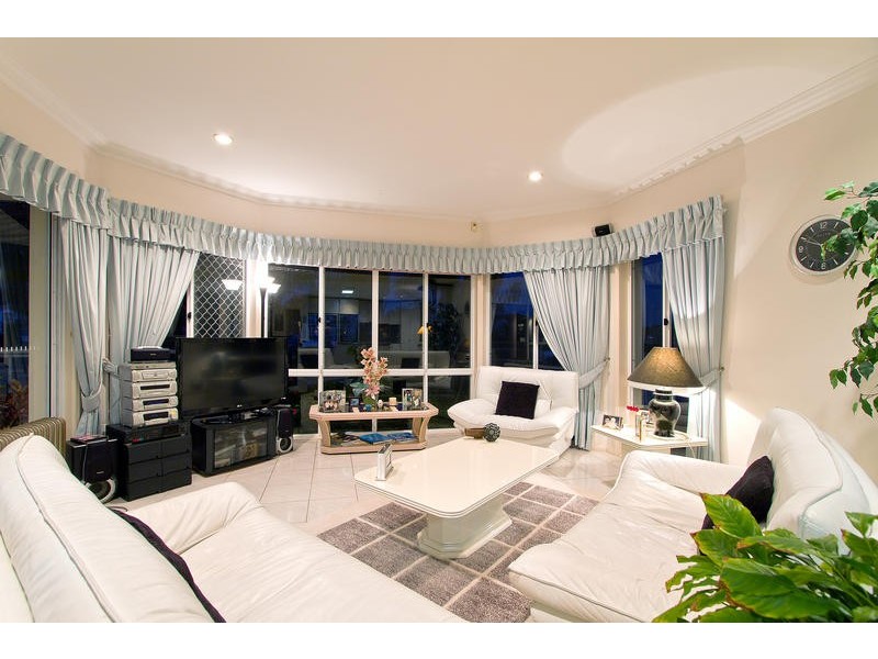 27 Kirralee Drive, Robina QLD 4226