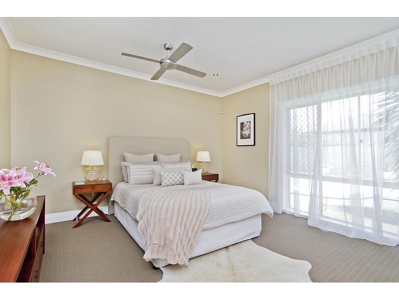 30 Kirralee Drive, Robina QLD 4226