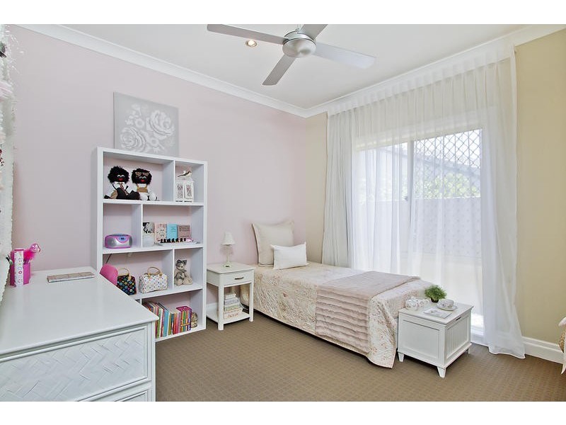 30 Kirralee Drive, Robina QLD 4226