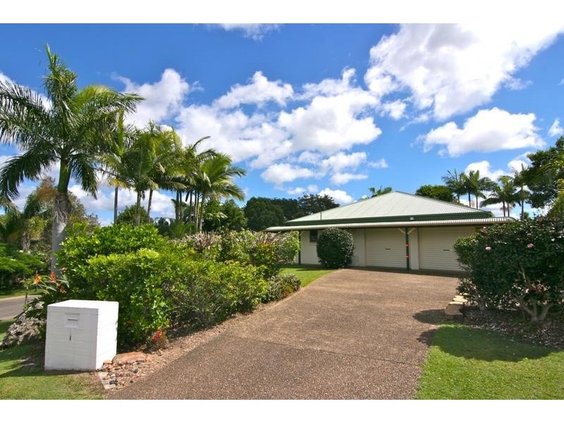 1 Kooyoonga Court, Robina QLD 4226