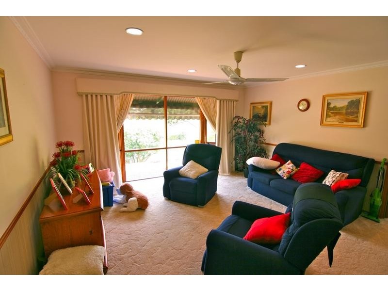 1 Kooyoonga Court, Robina QLD 4226