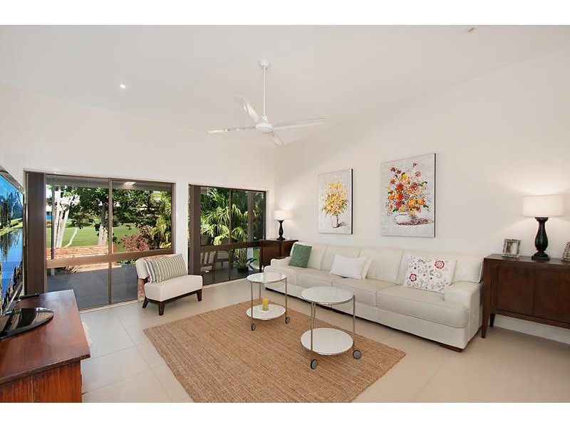 8 Kooyoonga Court, Robina QLD 4226