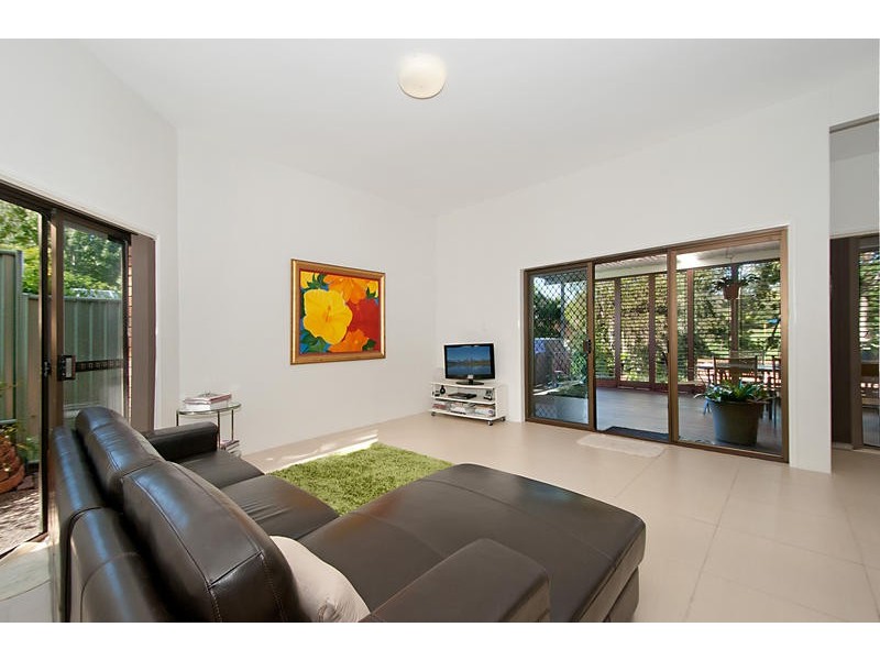 8 Kooyoonga Court, Robina QLD 4226