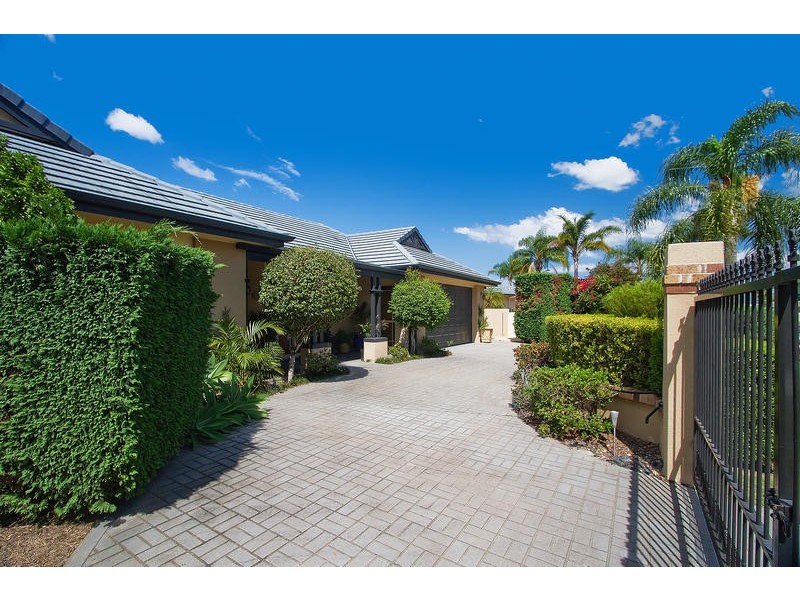5 Kuranda Drive, Robina QLD 4226