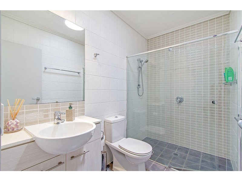 6 Lader Terrace, Varsity Lakes QLD 4227