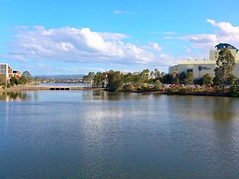 109 & 111/ 25 Lake Orr Drive, Robina QLD 4226