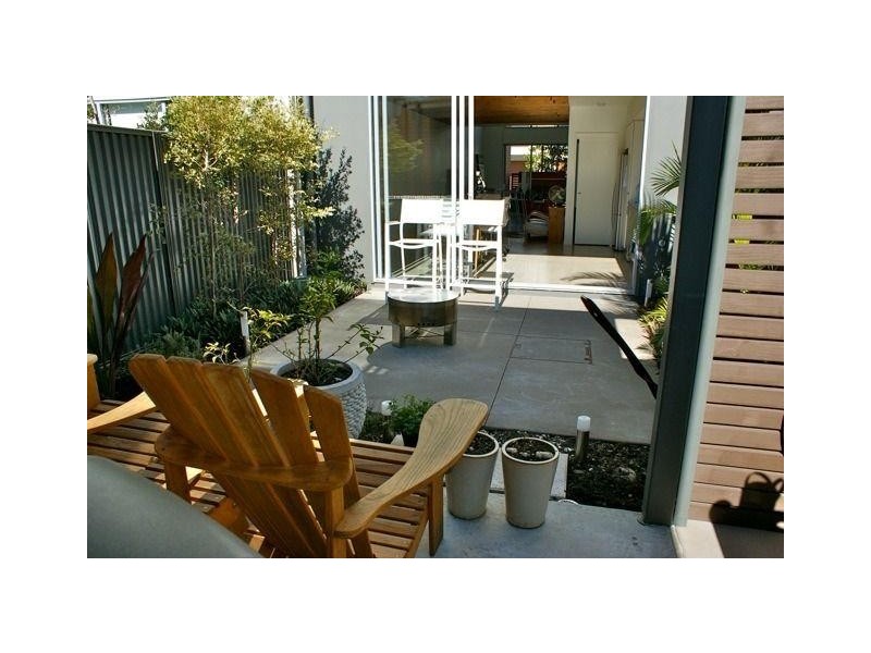 20 Lakefront Crescent, Varsity Lakes QLD 4227