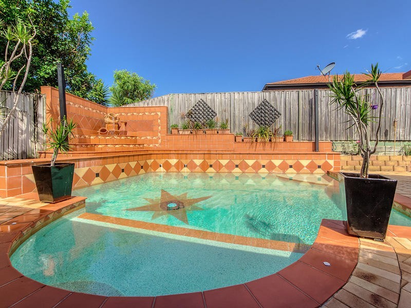 14 Lancewood Circuit, Robina QLD 4226