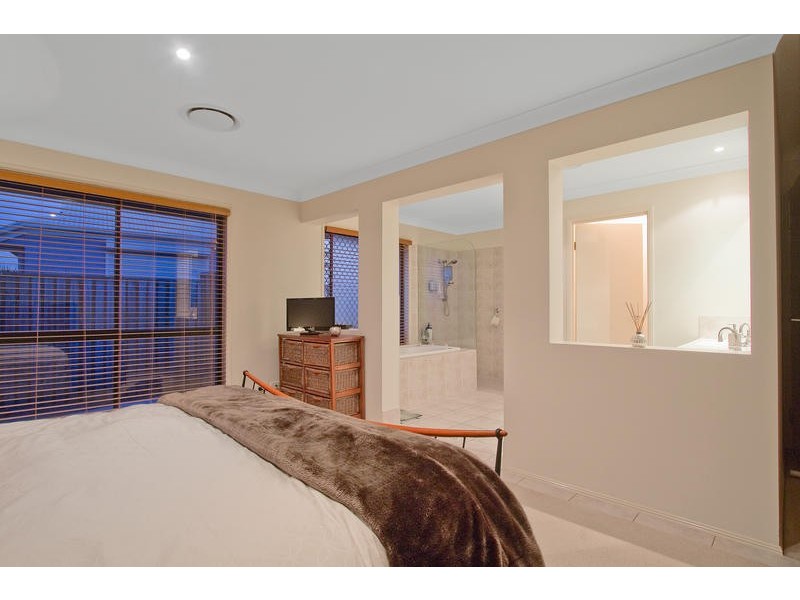 58 Lancewood Circuit, Robina QLD 4226