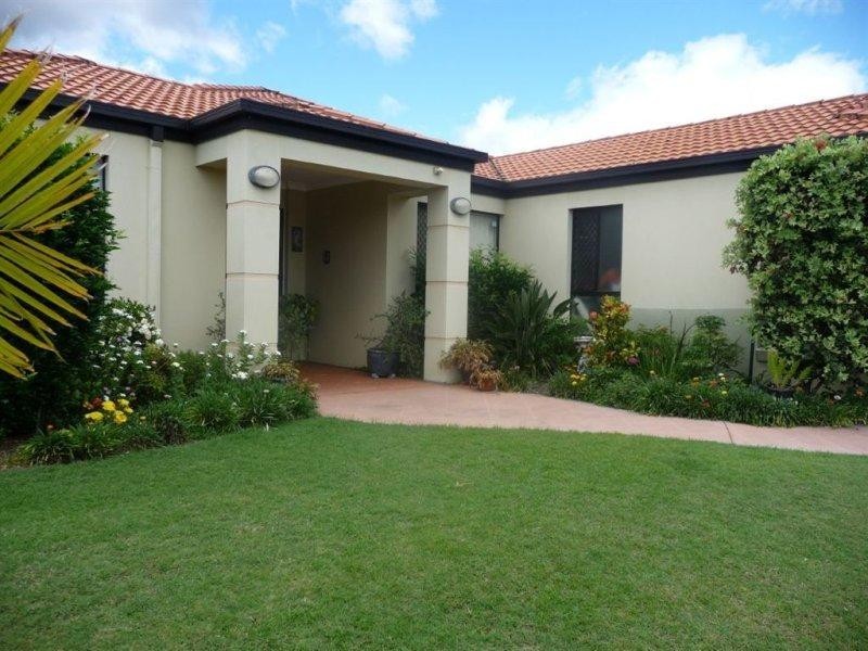 64 Lancewood Circuit, Robina QLD 4226