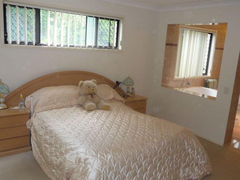 64 Lancewood Circuit, Robina QLD 4226