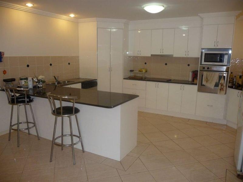 64 Lancewood Circuit, Robina QLD 4226