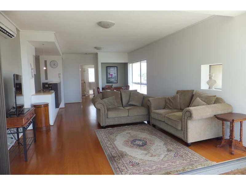 5/ 15 Laver Drive, Robina QLD 4226