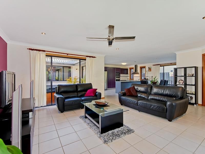 1/ 6 Leopardwood Circuit, Robina QLD 4226