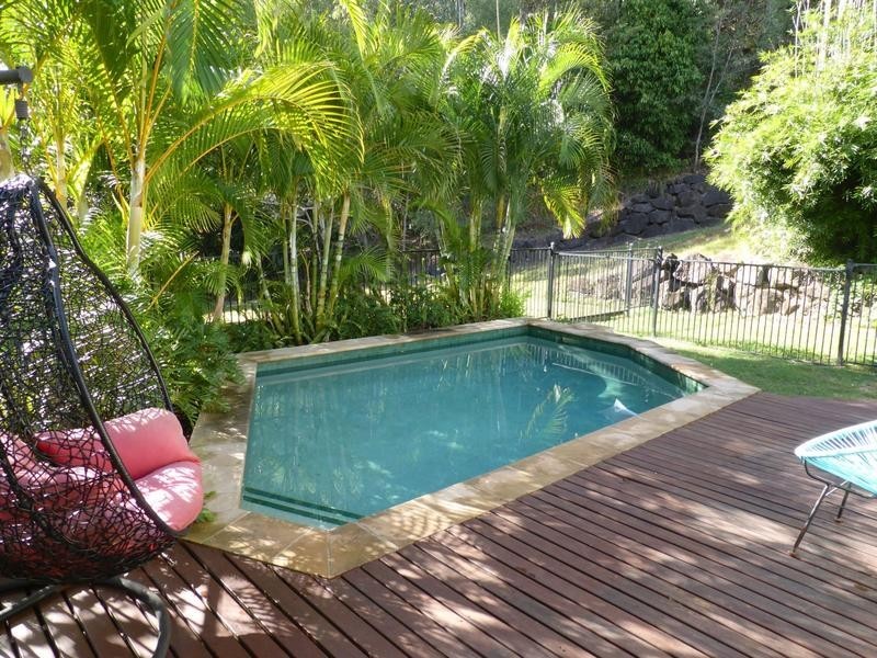 13 Lowe Court, Maudsland QLD 4210