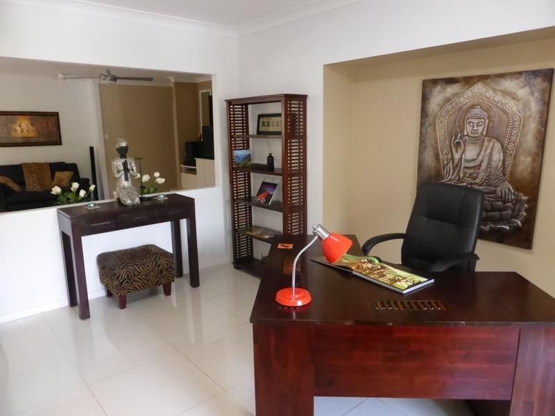 13 Lowe Court, Maudsland QLD 4210