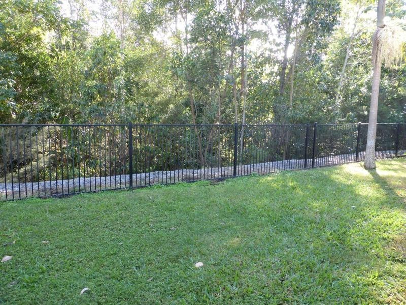 13 Lowe Court, Maudsland QLD 4210