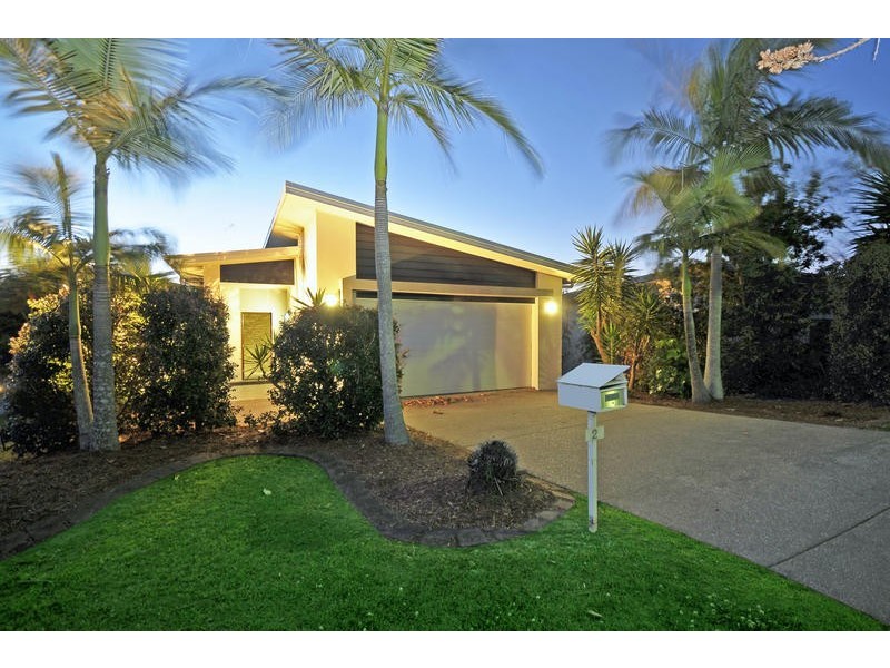 2 Lyra Court, Robina QLD 4226