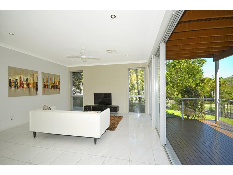 2 Lyra Court, Robina QLD 4226