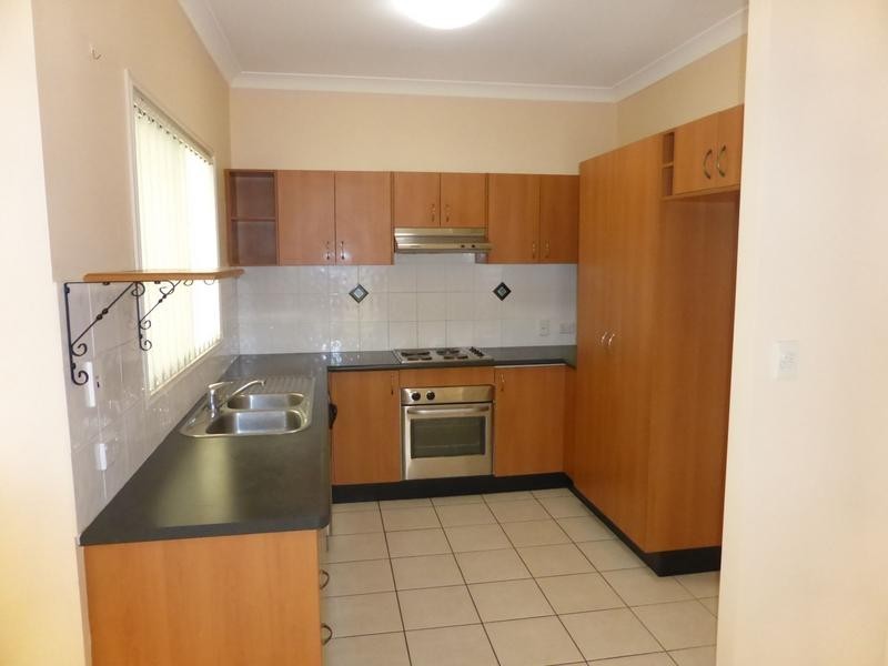 12 Majorca Crescent, Varsity Lakes QLD 4227