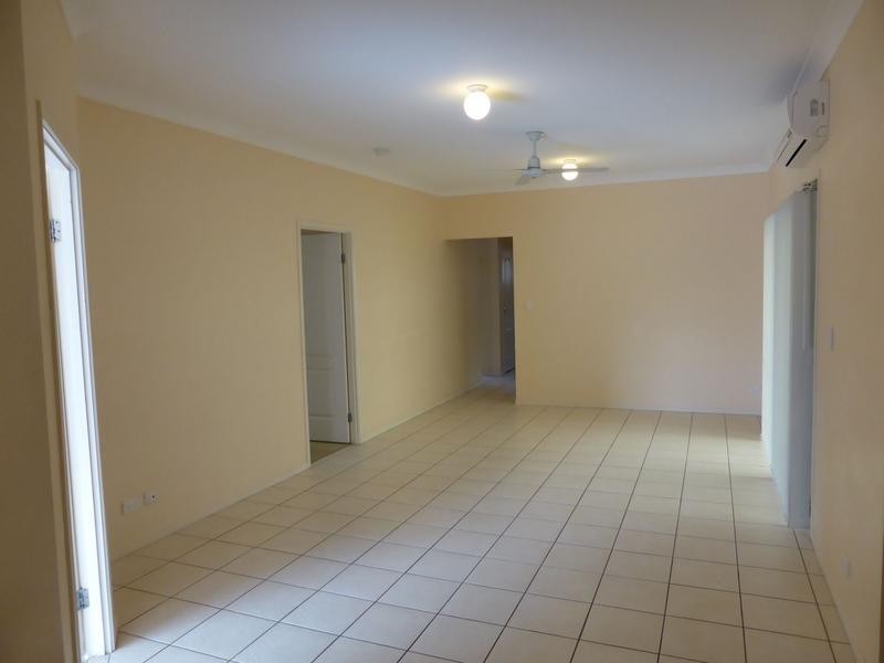 12 Majorca Crescent, Varsity Lakes QLD 4227