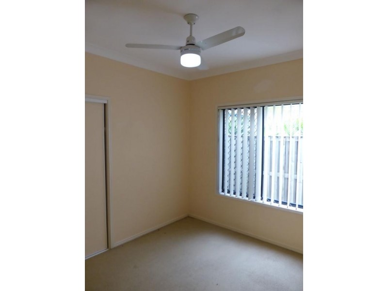 12 Majorca Crescent, Varsity Lakes QLD 4227