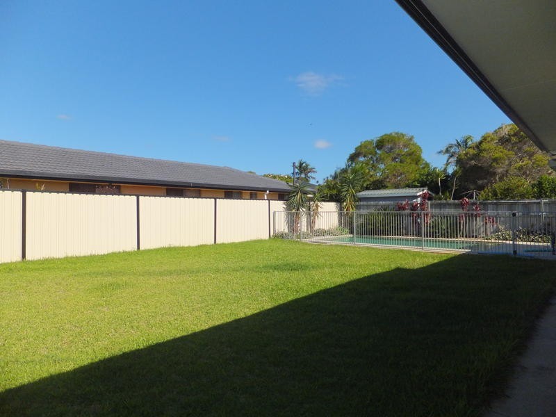 139 Mallawa Drive, Palm Beach QLD 4221