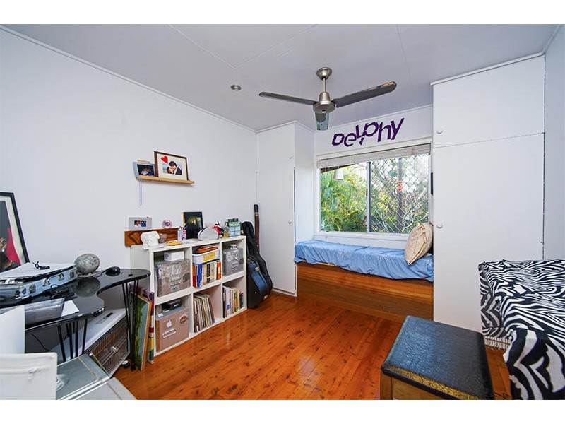 61 Manus Avenue, Palm Beach QLD 4221
