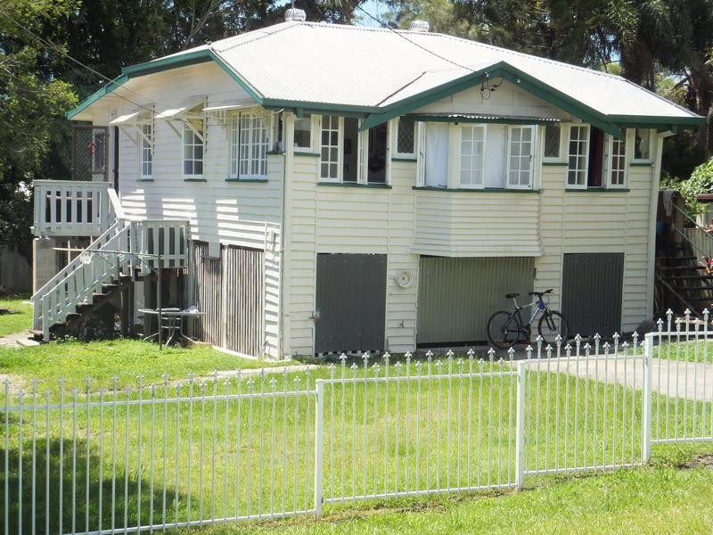 23 Mattocks Road, Burleigh Waters QLD 4220