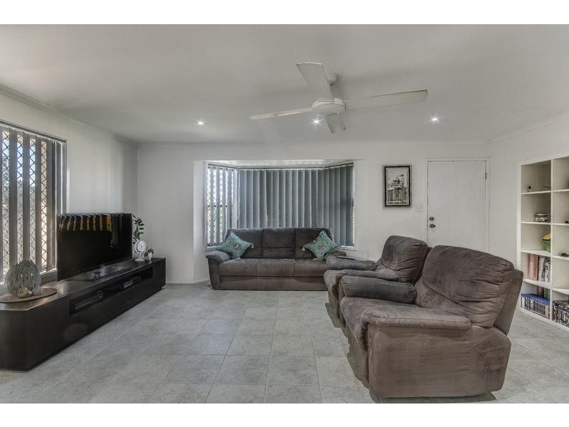 29 Meadow Brook Crescent, Merrimac QLD 4226