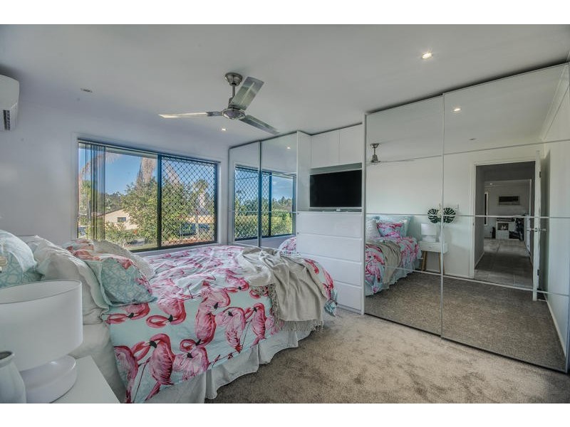 29 Meadow Brook Crescent, Merrimac QLD 4226