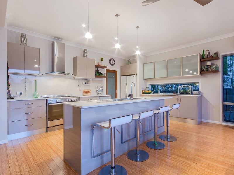 15 Monserrat Ct, Reedy Creek QLD 4227