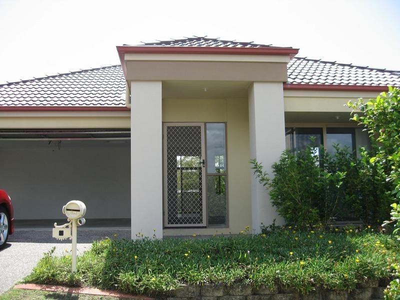 6 Montville Court, Varsity Lakes QLD 4227