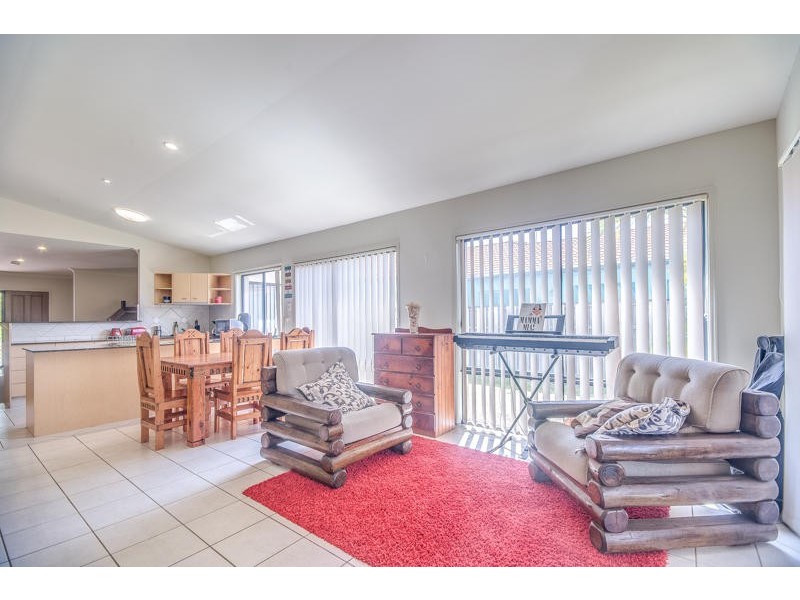 15 Nardoo Street, Robina QLD 4226