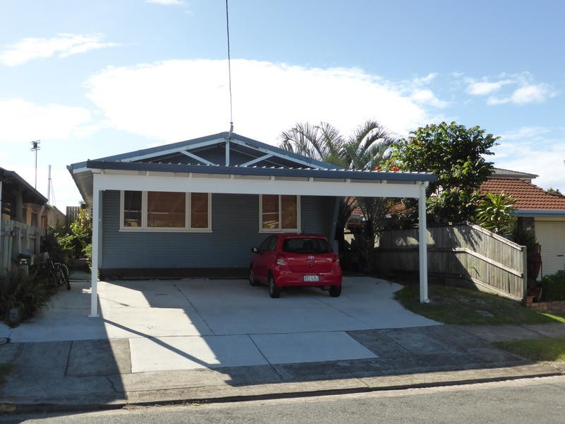 125 Nobby Parade, Miami QLD 4220