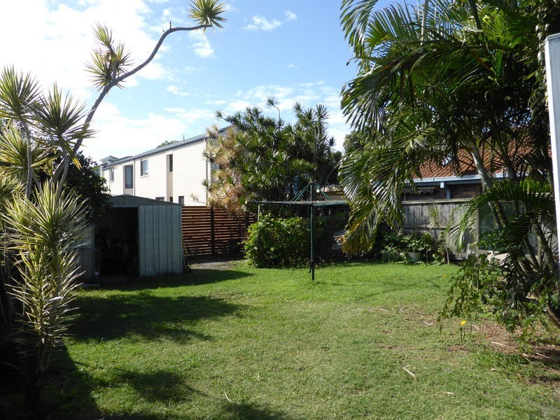 125 Nobby Parade, Miami QLD 4220