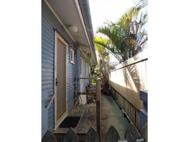 125 Nobby Parade, Miami QLD 4220