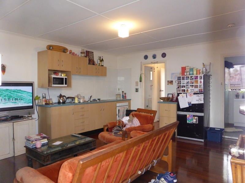 125 Nobby Parade, Miami QLD 4220