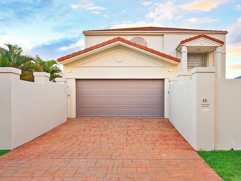 25 Northwestern Court, Varsity Lakes QLD 4227