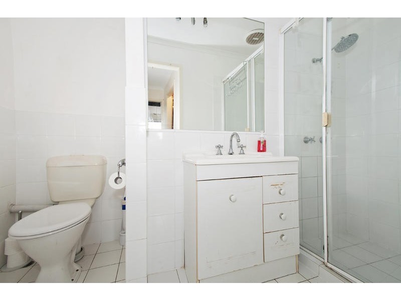 5 Oakwood Terrace, Palm Beach QLD 4221