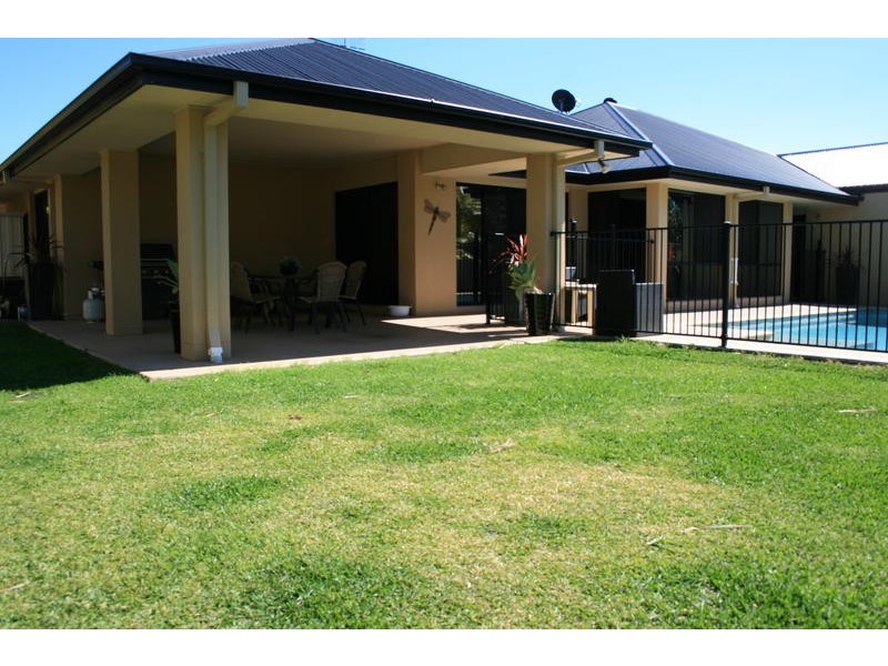 68 Observatory Drive, Reedy Creek QLD 4227