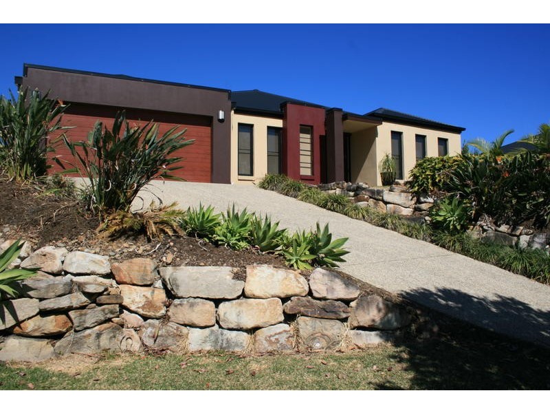 68 Observatory Drive, Reedy Creek QLD 4227