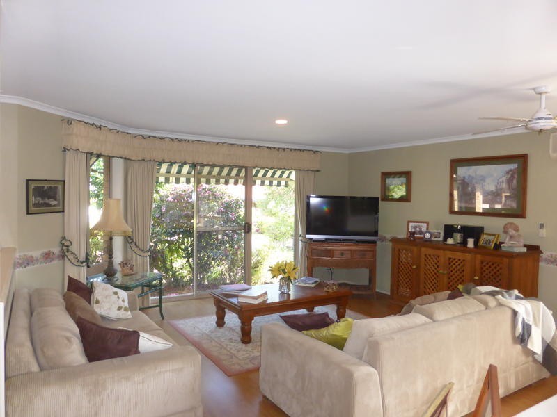 2 Olinda Close, Robina QLD 4226