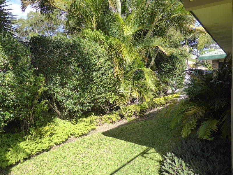 2 Olinda Close, Robina QLD 4226