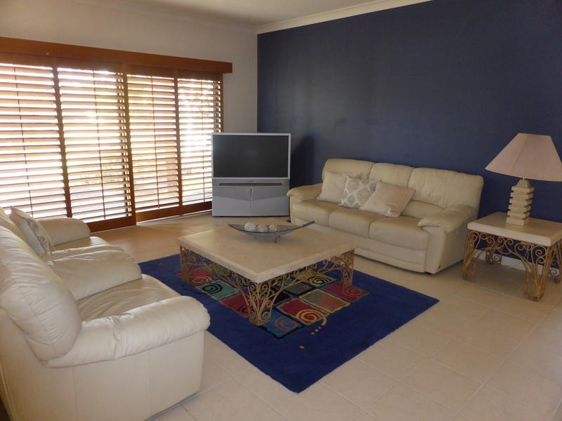 14 Olympus Drive, Robina QLD 4226