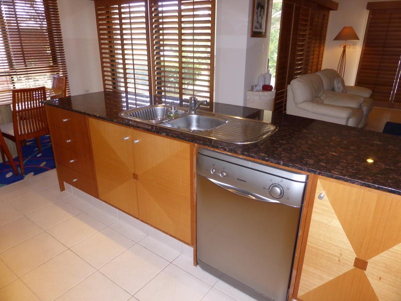 14 Olympus Drive, Robina QLD 4226