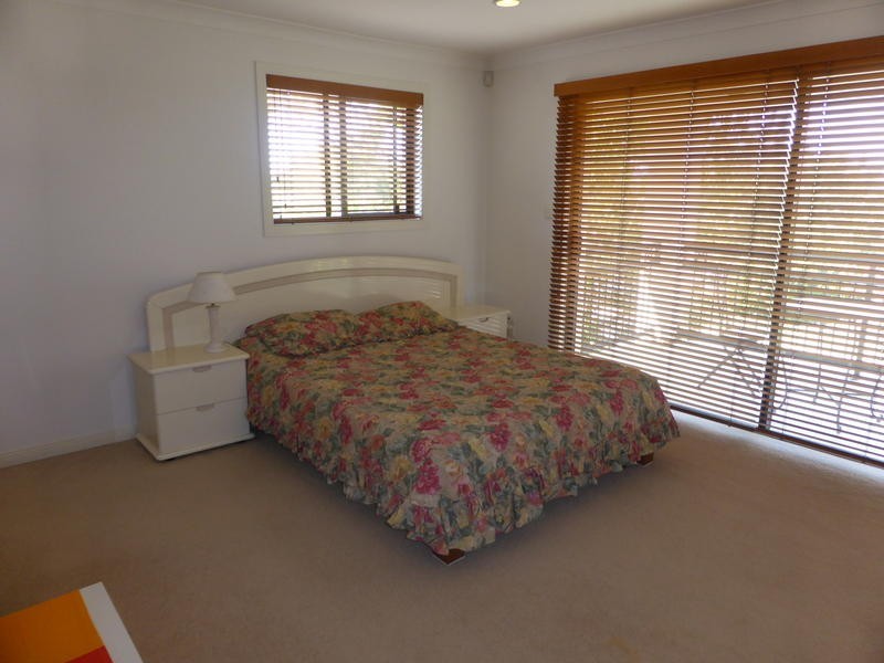 14 Olympus Drive, Robina QLD 4226