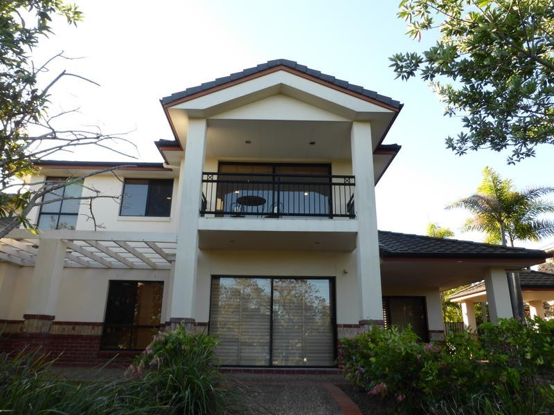 14 Olympus Drive, Robina QLD 4226